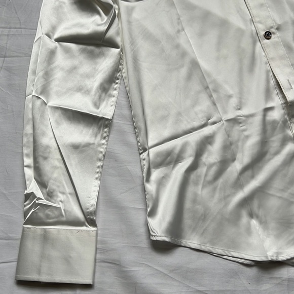 ⭐️nwt COOFANDY Long Sleeve Satin Silk Like Dress Shirt⭐️ - Picture 5 of 10